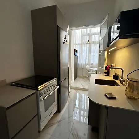 Collection - Grand Harbour 9b Апартаменты *