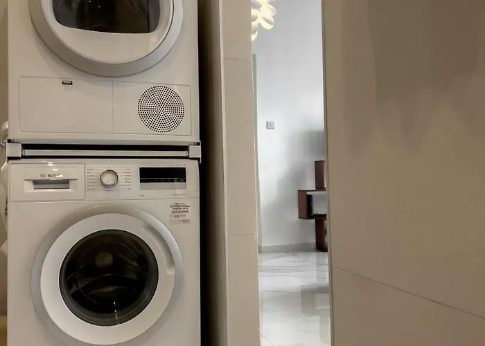 Collection - Grand Harbour 9b *